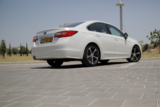 סובארו B4 סובארו B4